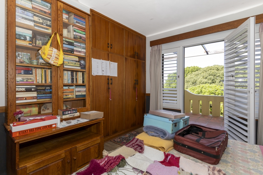7 Bedroom Property for Sale in West Beach Eastern Cape